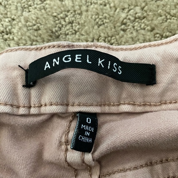 YMI Juniors’ Pink Nude Ripped Skinny Jeans - Picture 4 of 6